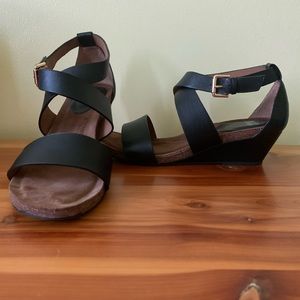 Comfortable Leather sandals.